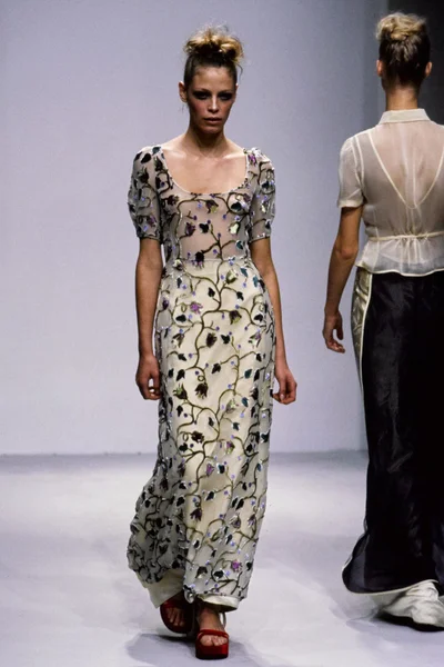 Look 70